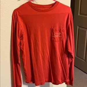 Vineyard vines t shirt